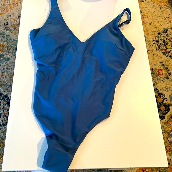 Lululemon waterside V neck skimpy one piece 12 blue bathing suit swim - Picture 2 of 7